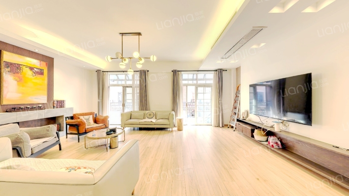 爱丁堡一期二手房实景图