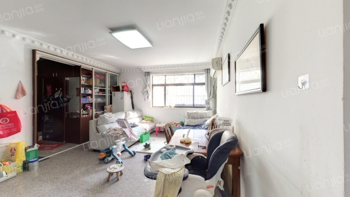 晨光公寓二手房实景图