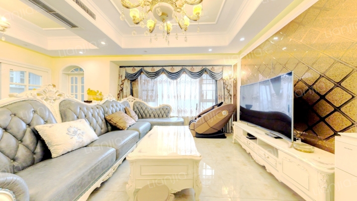 缤纷翡翠湾二手房实景图