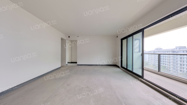 香港置地云山岳南区二手房实景图