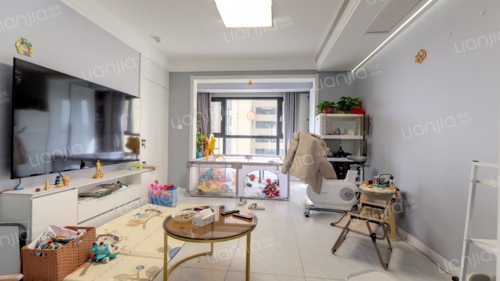 鸿锦城天逸二手房实景图