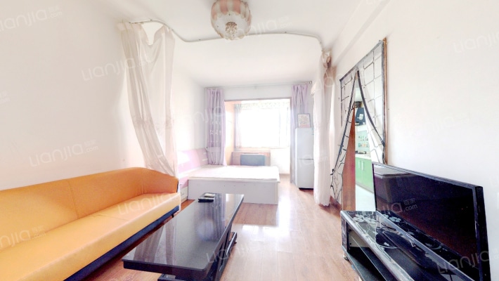 中鼎翡翠二手房实景图