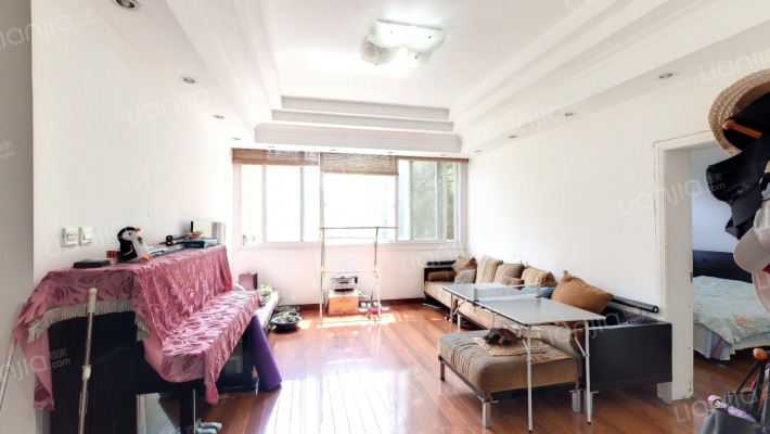 上海花园(公寓)二手房实景图