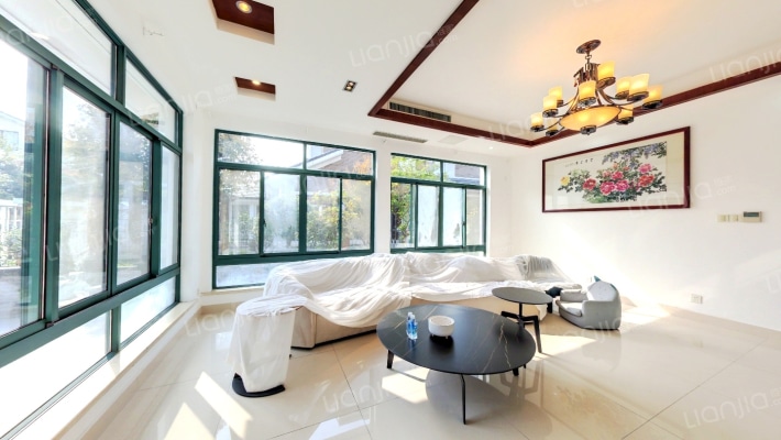 森林别墅二手房实景图