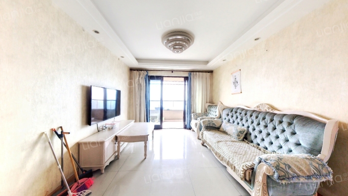 万科城二手房实景图