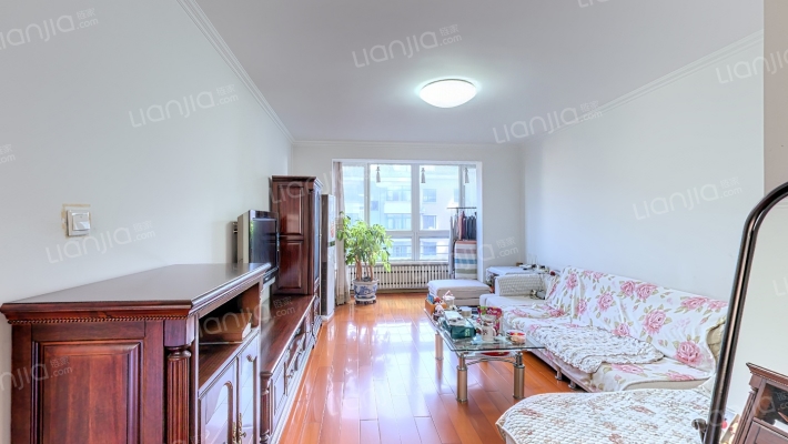 沈飞兰庭园南区二手房实景图