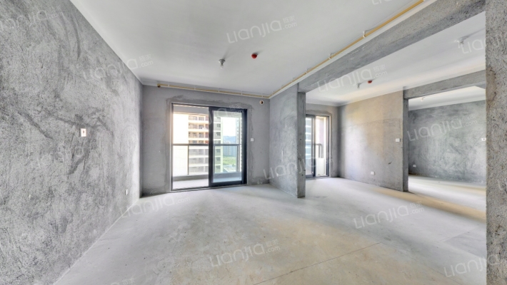 世茂国风源赋二手房实景图