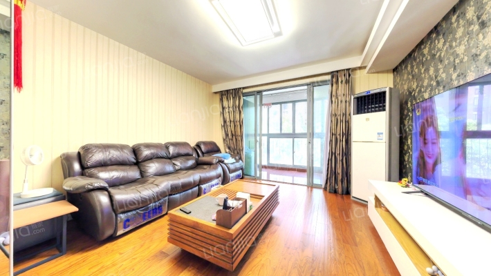 宝宸共和家园二手房实景图