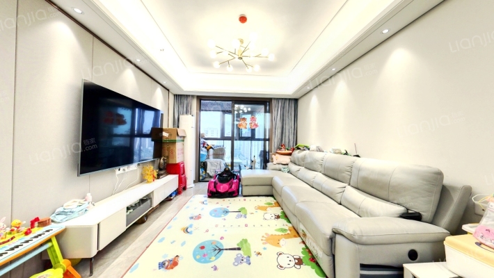 保利大都会尚湖二手房实景图