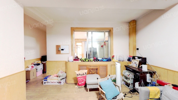 燕翔路13号二手房实景图