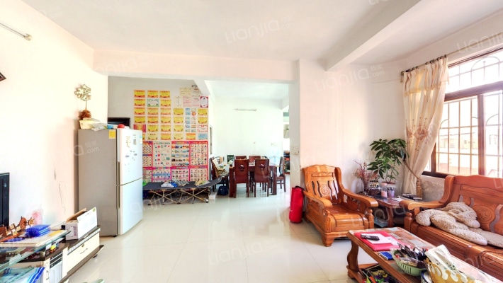 回归路二手房实景图