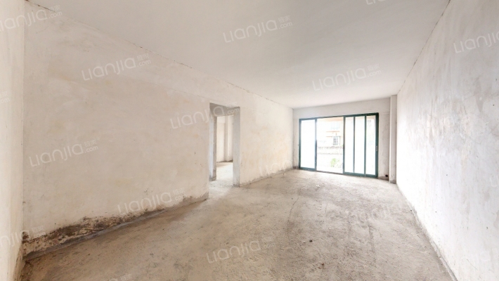 南灣·豪庭二手房实景图