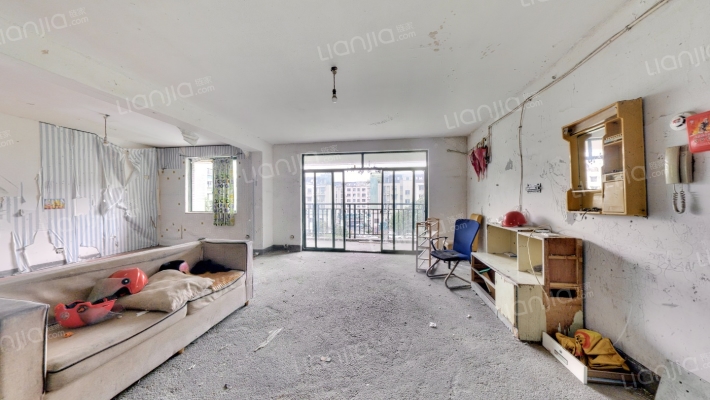 锦天花园二手房实景图