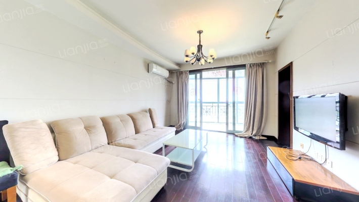 金桥爱建园二手房实景图