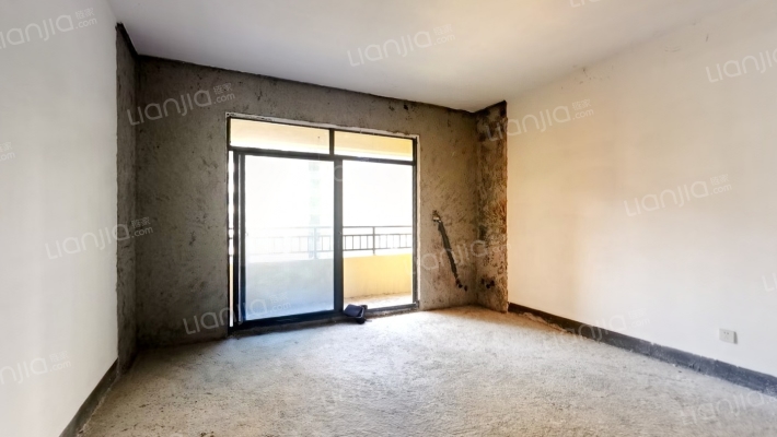 西郊嘉苑二手房实景图