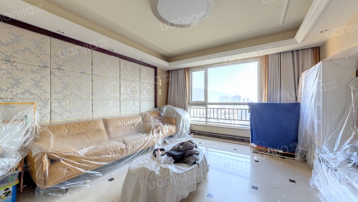 新华锦爱丁堡国际公寓二手房实景图