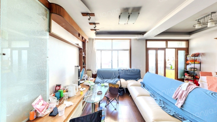 粮食局小区二手房实景图