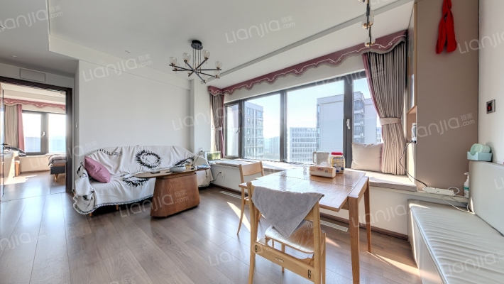 海尚观邸二手房实景图