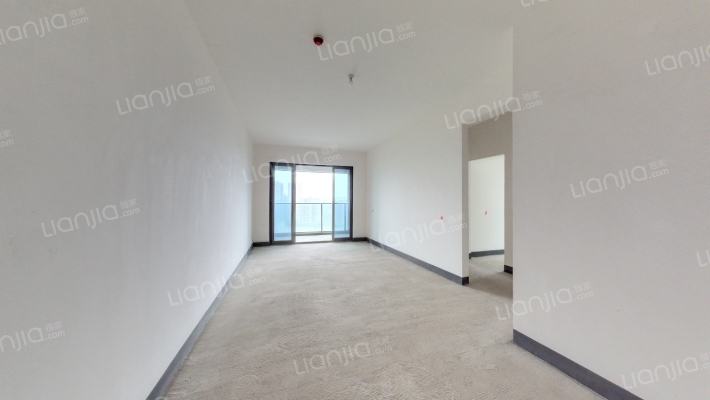 常青藤湖上初晴二手房实景图