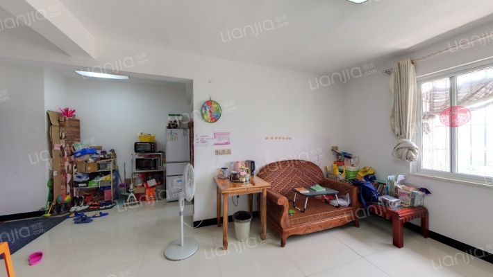 屿浦新苑南区二手房实景图