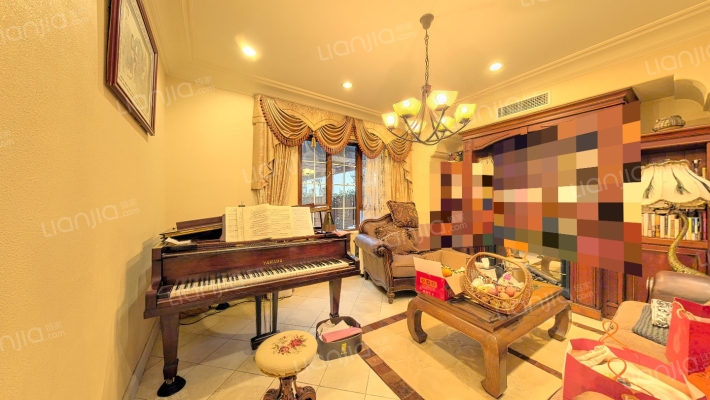 纳帕尔湾水庄二手房实景图