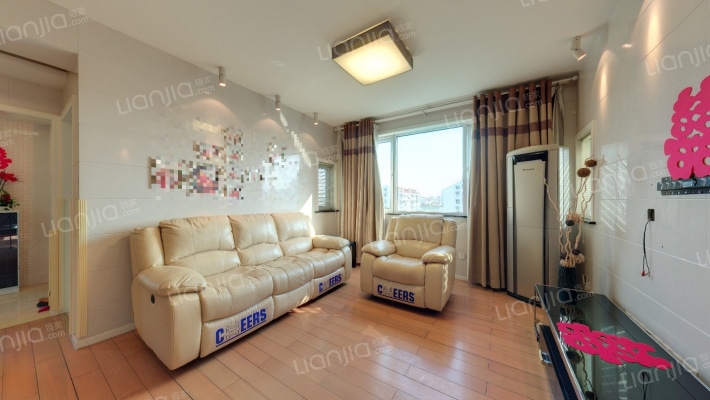 嘉业阳光假日四期二手房实景图