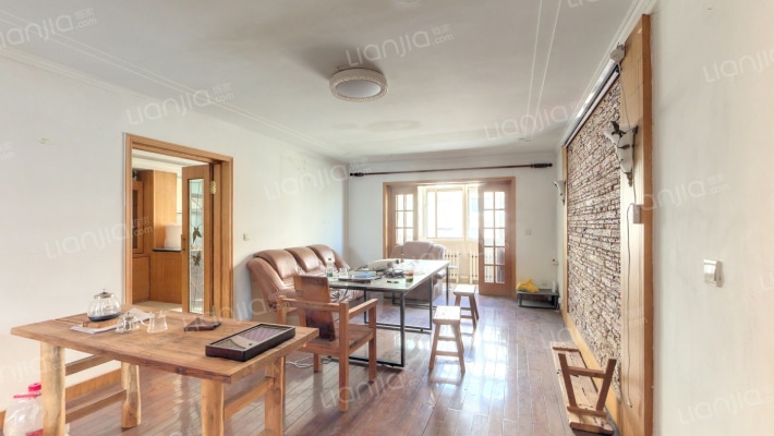 西塔小区二手房实景图