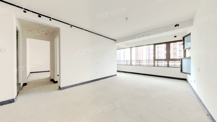 龙湖光年天玺二手房实景图