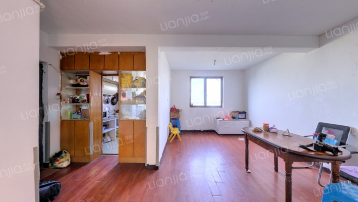 康发小区二手房实景图