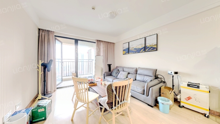 万科城市之光一期二手房实景图