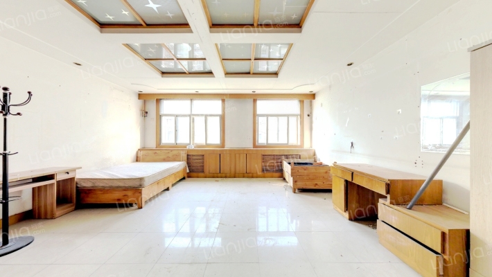 政六街27二手房实景图