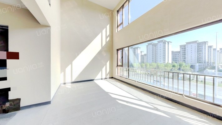 中建海河陆號院二手房实景图