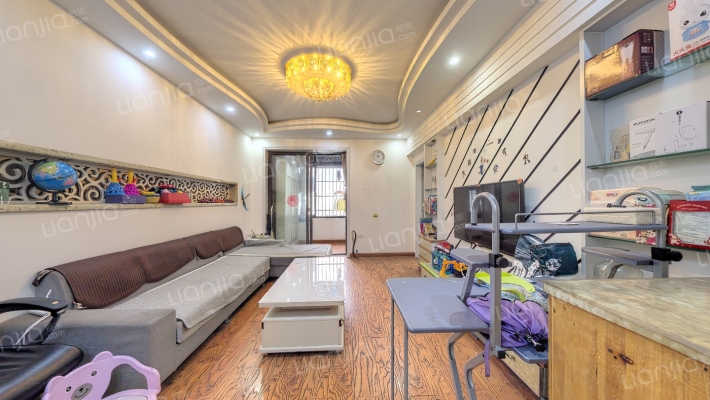 西泽雅苑二手房实景图