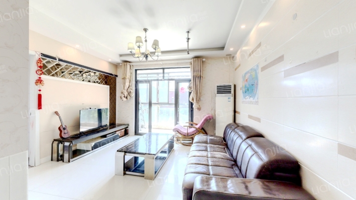 金领国际(公寓)二手房实景图