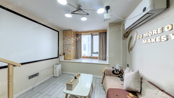 明发新城中心二手房实景图