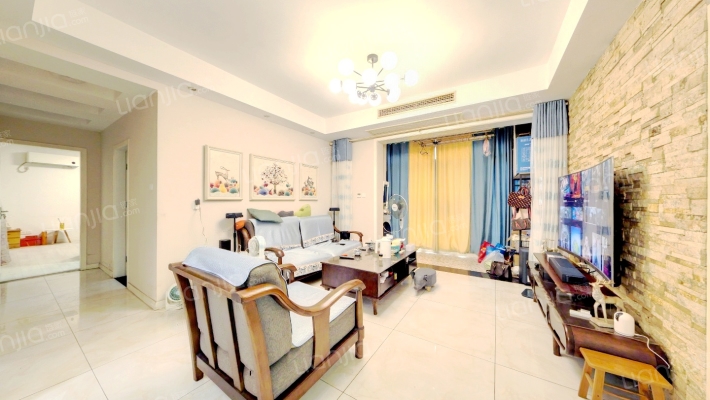 东兴天地C区二手房实景图