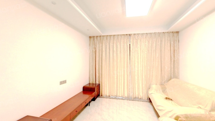 保利格外松湖二手房实景图