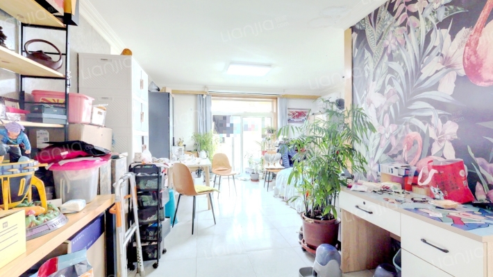 阜石路93号院二手房实景图