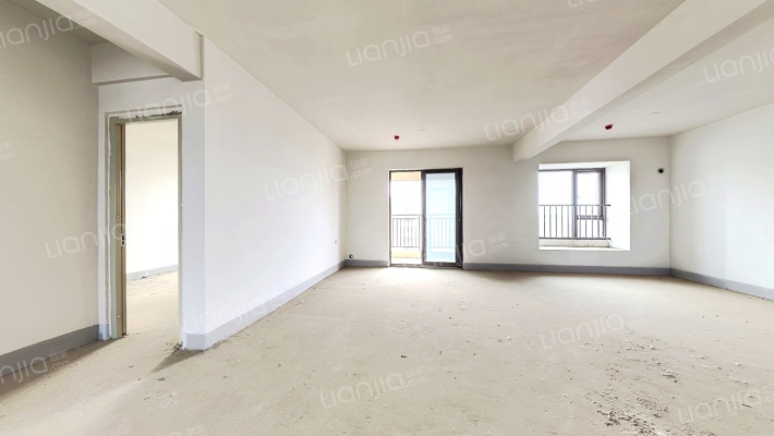 绿地国际理想城三期二手房实景图