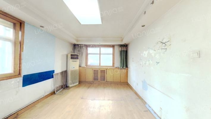 南江小区二手房实景图