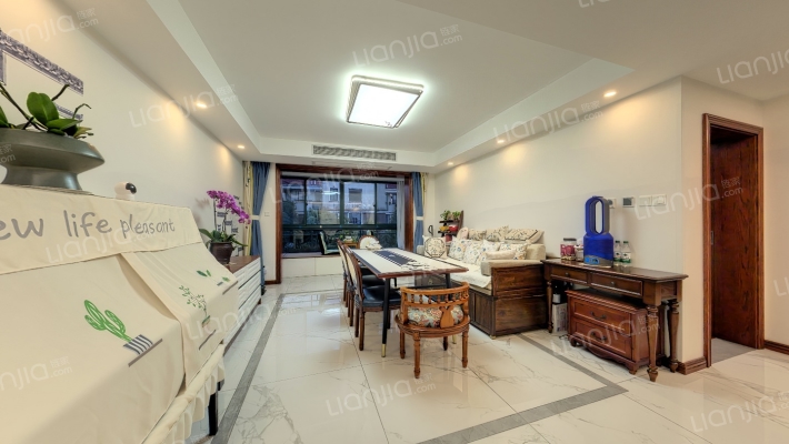 美兰湖颐景园二手房实景图