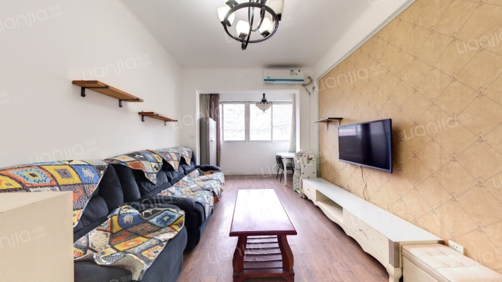 人和花园B区二手房实景图