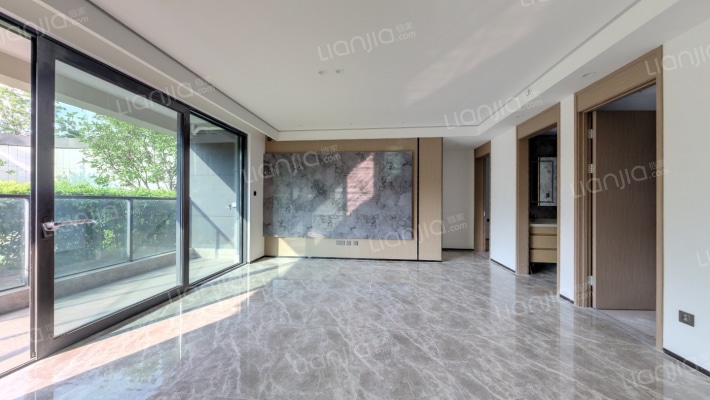 旭辉中心二手房实景图