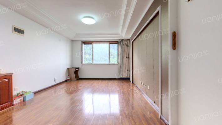 东港印象DE区二手房实景图