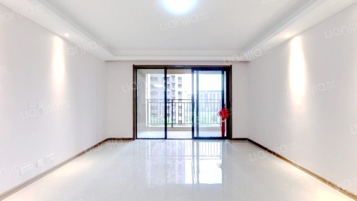 星联御象湖二手房实景图