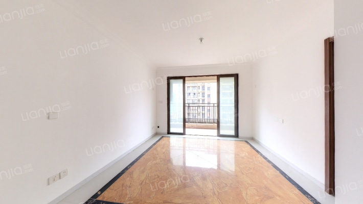 碧桂园大学印象峰景苑二手房实景图