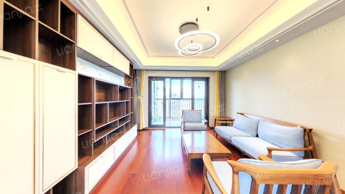 中锐星湖名邸二手房实景图