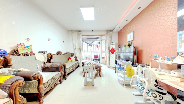 东方新城一期二手房实景图