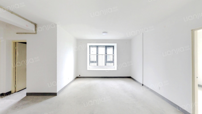 沙利港府二手房实景图