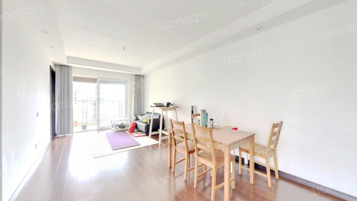 万科理想城一期二手房实景图